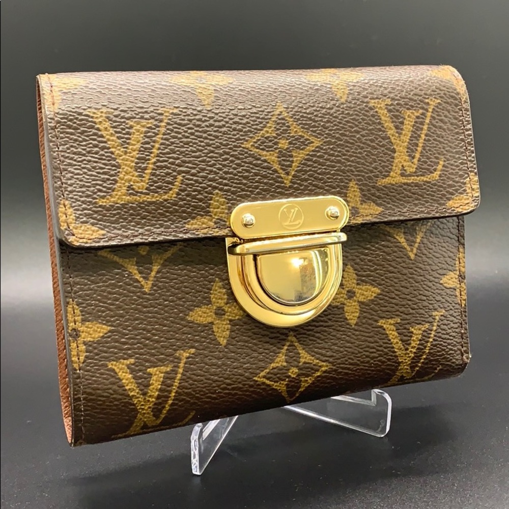 Authentic Louis Vuitton Joey wallet